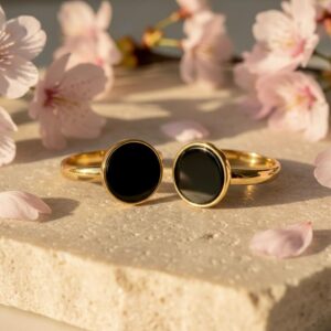 Bague Ovale en Onyx Noir Sertie Or