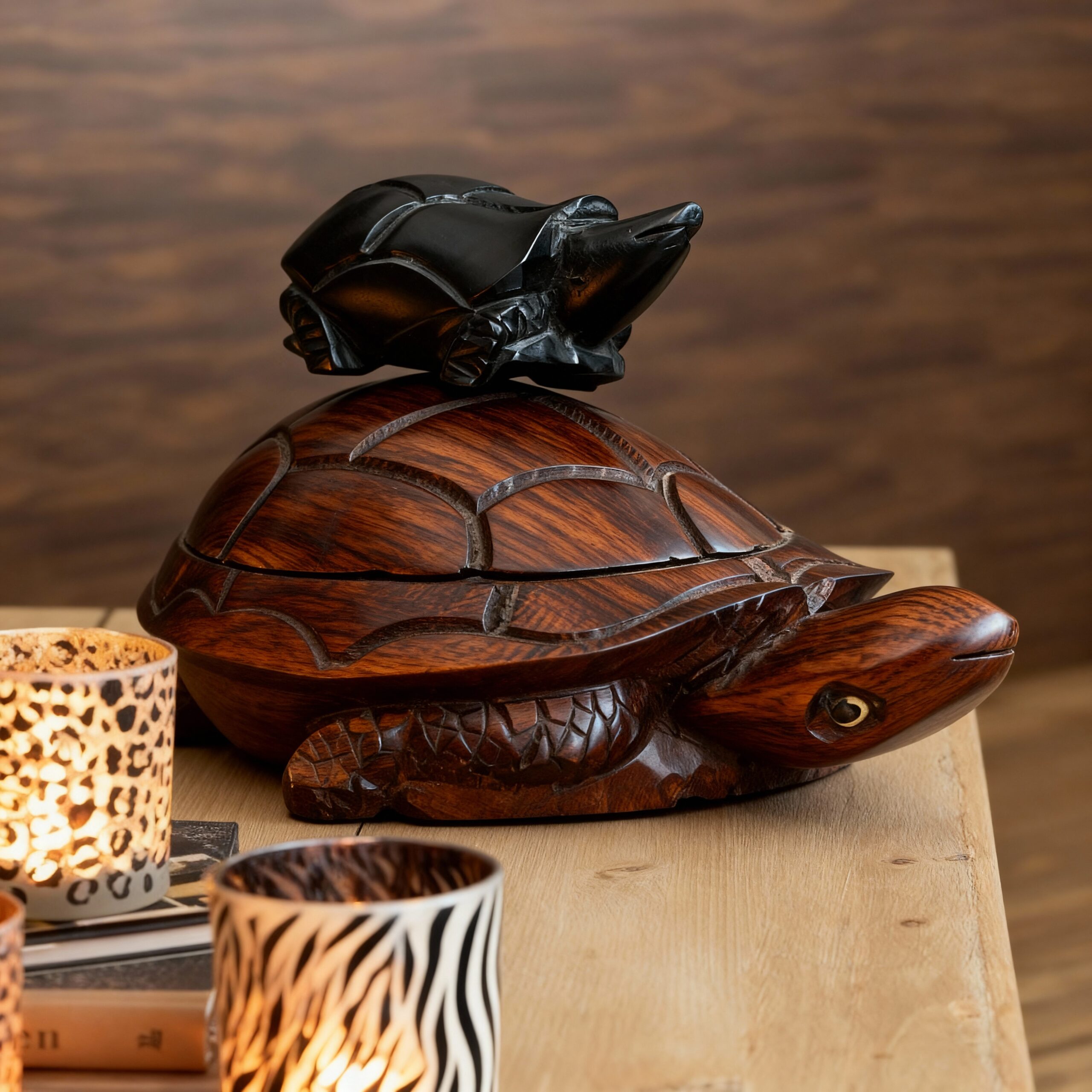 Duo de Tortues Sculptées en Bois Naturel